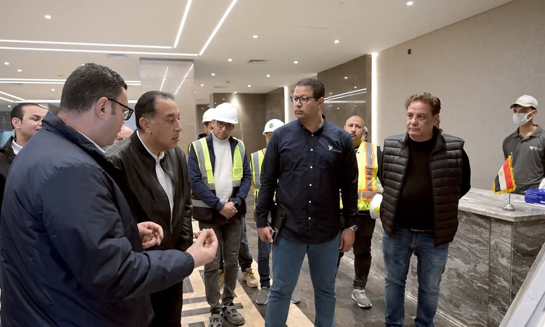رئيس الوزراء يتفقد وحدات مبادرة “بيتك في مصر” بمنطقة الأبراج الشاطئية