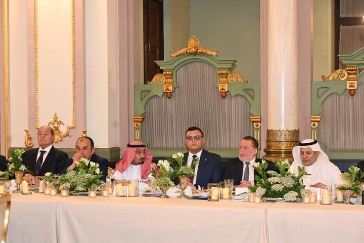 وزير الإسكان يُشارك في جلسة حوارية لوفد الغرف التجارية السعودية ومجلس الأعمال السعودي المصري