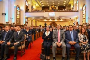 وزيرة البيئة تهنئ أقباط مصر بعيد القيامة المجيد وتشاركهم الاحتفال بالكنيسة الإنجيلية بمصر الجديدة،مصر الساعة