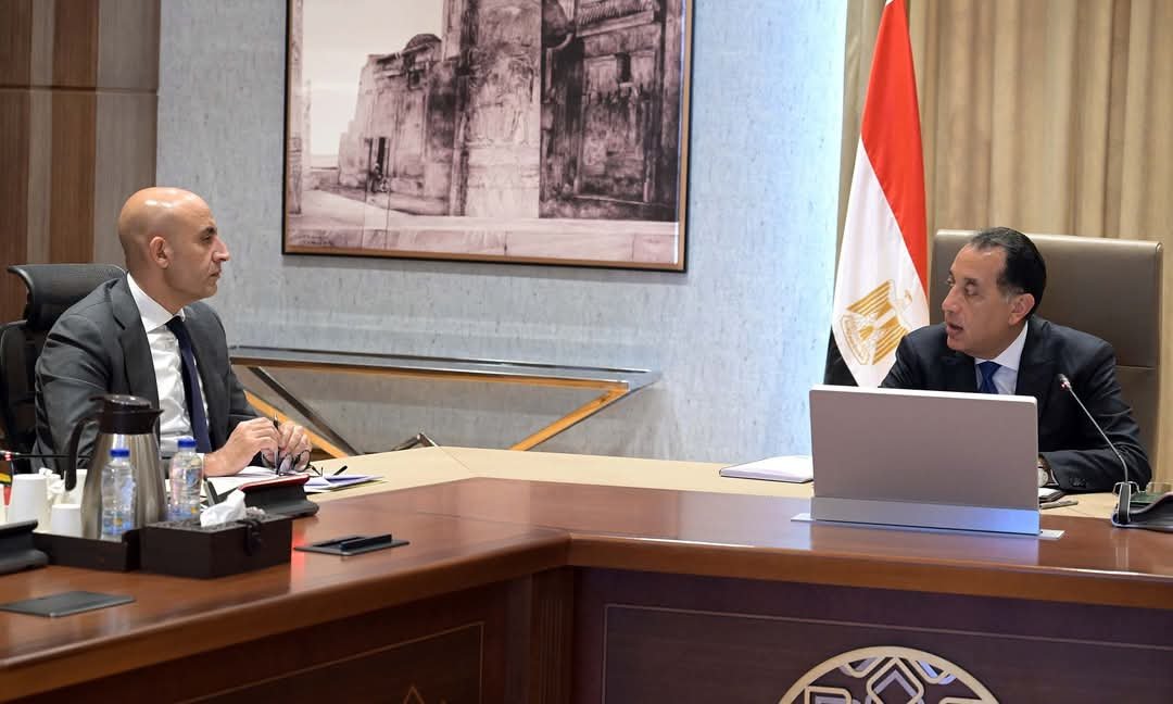 رئيس الوزراء يُتابع مع وزير التربية والتعليم عددًا من ملفات العمل