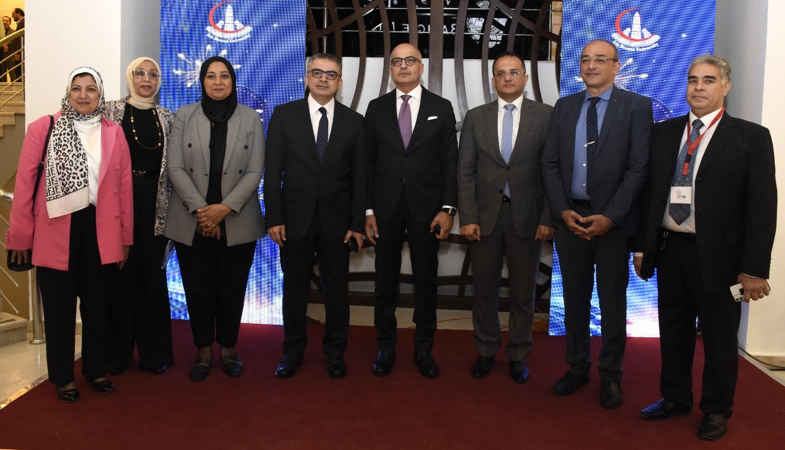 د. عوض تاج الدين:  الطب سيبقى مهنة الإنسان قبل الآلة