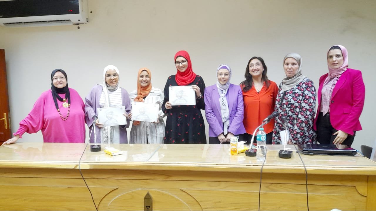 لجنة العلاقات الثقافية بألسن عين شمس تختتم أسبوعها الثقافي