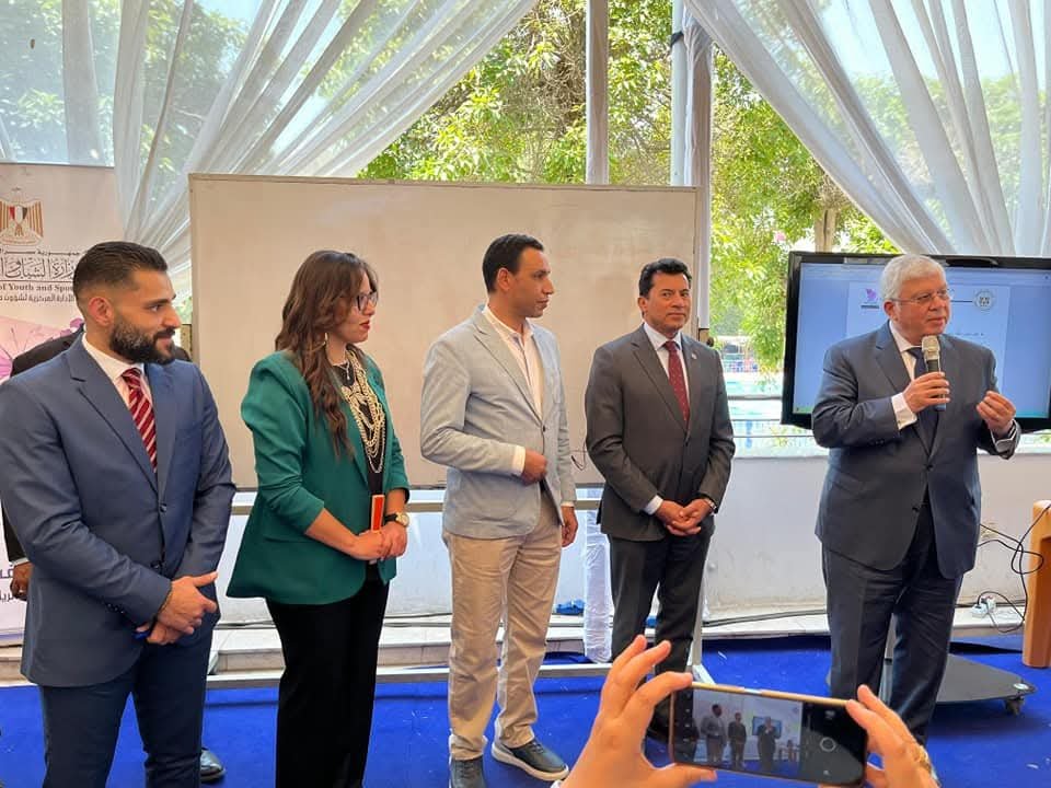 وزيرا الشباب والرياضة والتعليم العالي يتفقدان برنامج “اعرف نفسك” بمشاركة 200 شاب وفتاة