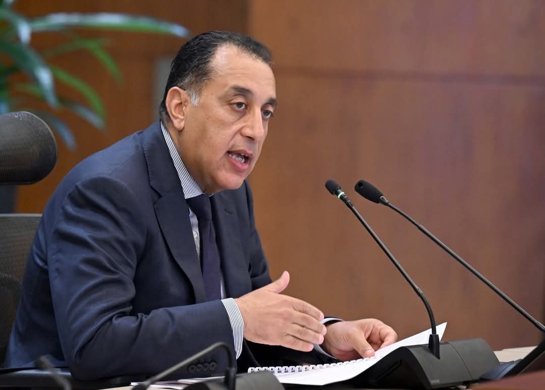 رئيس الوزراء يتابع الموقف التنفيذي لتطوير المنظومة الجمركية وإجراءات التسجيل المُسبق للشحنات