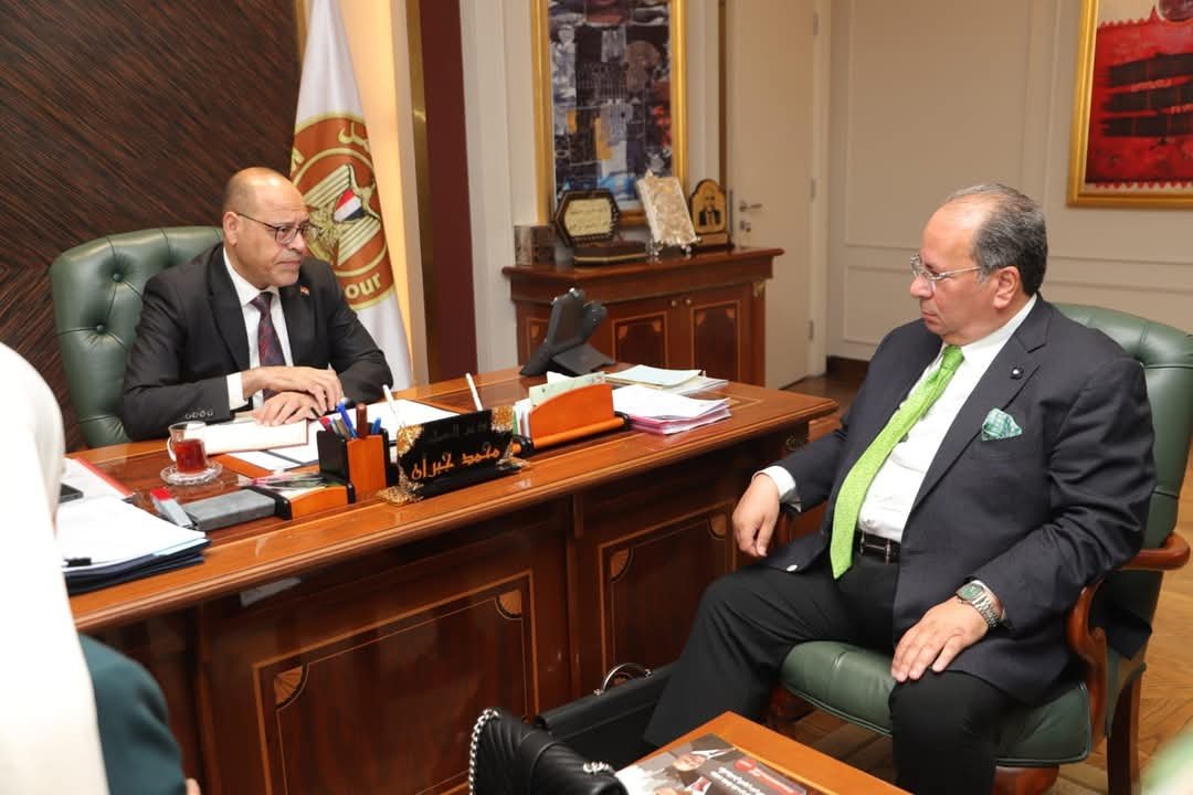 وزير العمل يلتقي وفدًا من شركة “إيلو للإستشارات والخدمات المتكاملة”