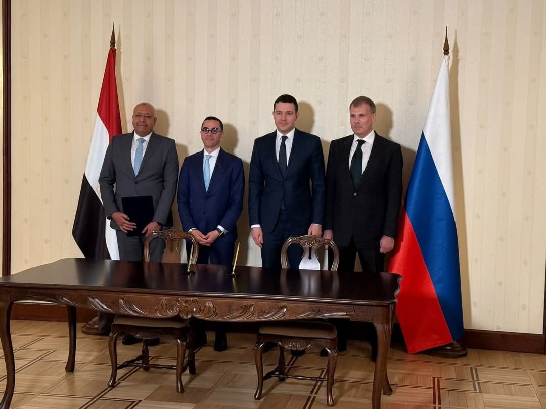 وزير  الاستثمار: توقيع عقد الانتفاع للمنطقة الصناعية الروسية بالمنطقة الاقتصادية لقناة السويس
