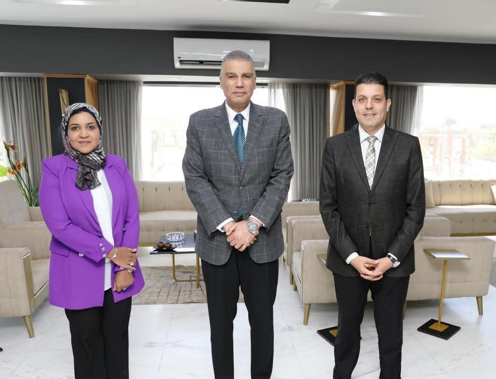 محافظ أسوان:الإعداد لإطلاق مبادرة ” أسوان خالية من المخدرات ” بـ 3 محاور ” المكافحة الأمنية والخدمة العلاجية والتوعية “