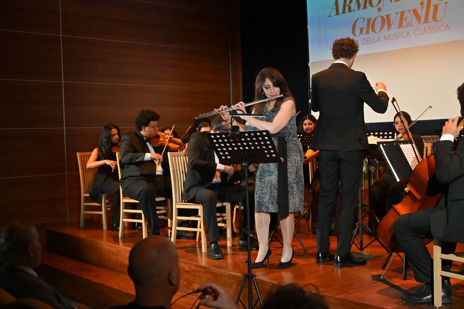 رانيا يحيى تعزف الفراشة بالأكاديميةالمصرية بروما