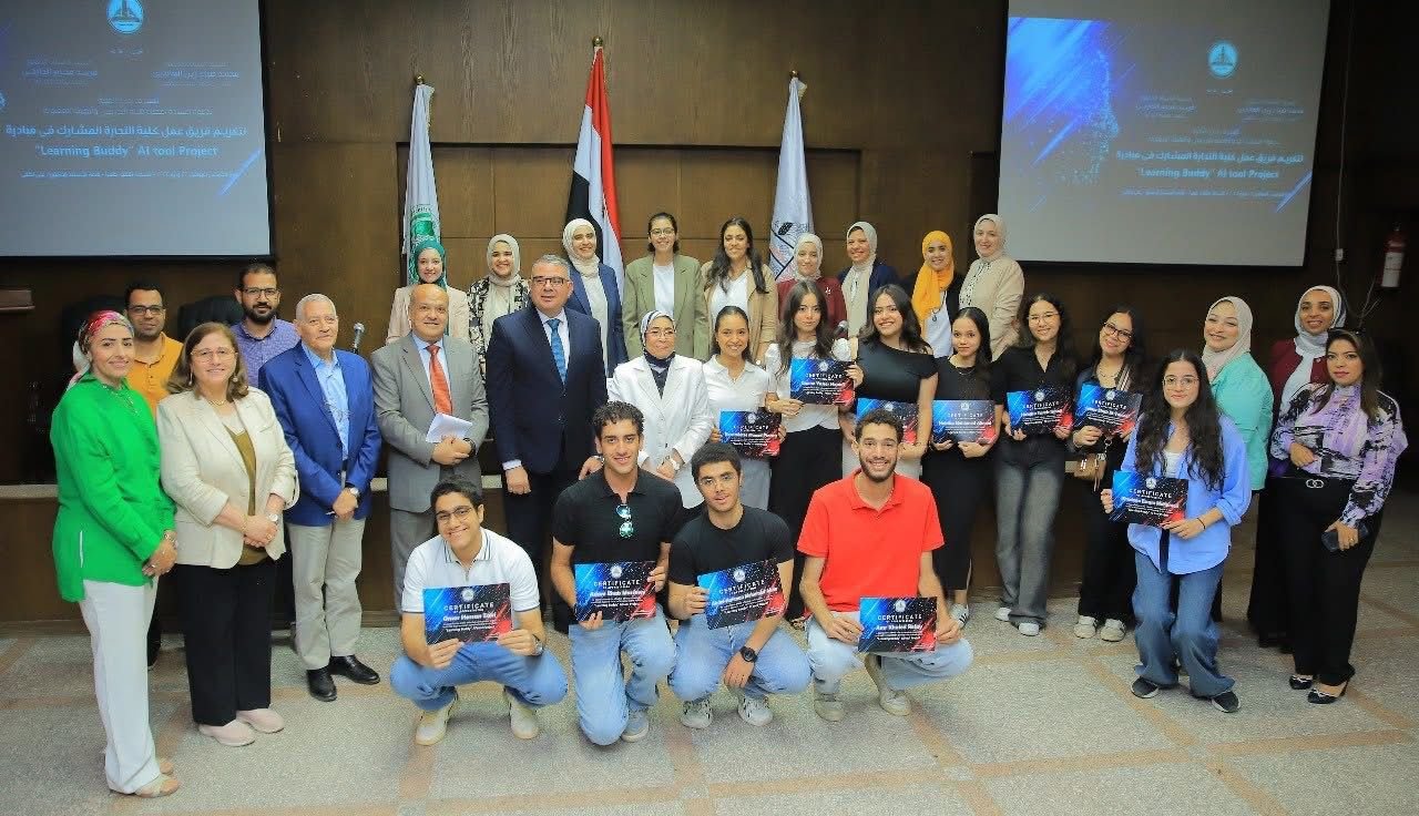 تكريم فريق عمل كلية التجارة المشارك في مبادرة  Learning