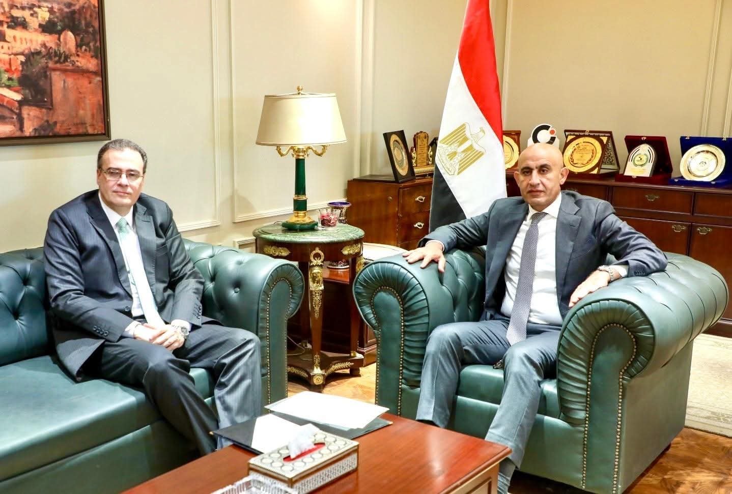 وزير التربية والتعليم يستقبل رئيس الجهاز المركزي للتنظيم والإدارة ويتفقان على إعلان نتيجة مسابقة تعيين 20 ألف معلم مساعد للغة الإنجليزية