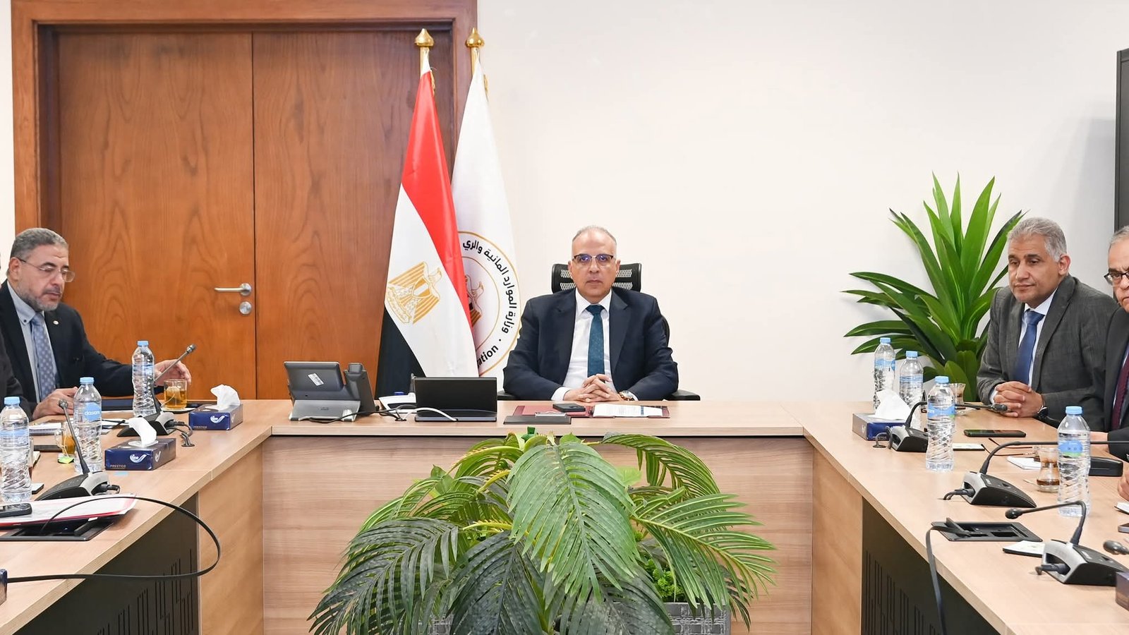 وزير الري يتابع حالة الري بالمحافظات خلال فترة أقصى الاحتياجات المائية وموقف إيراد نهر النيل