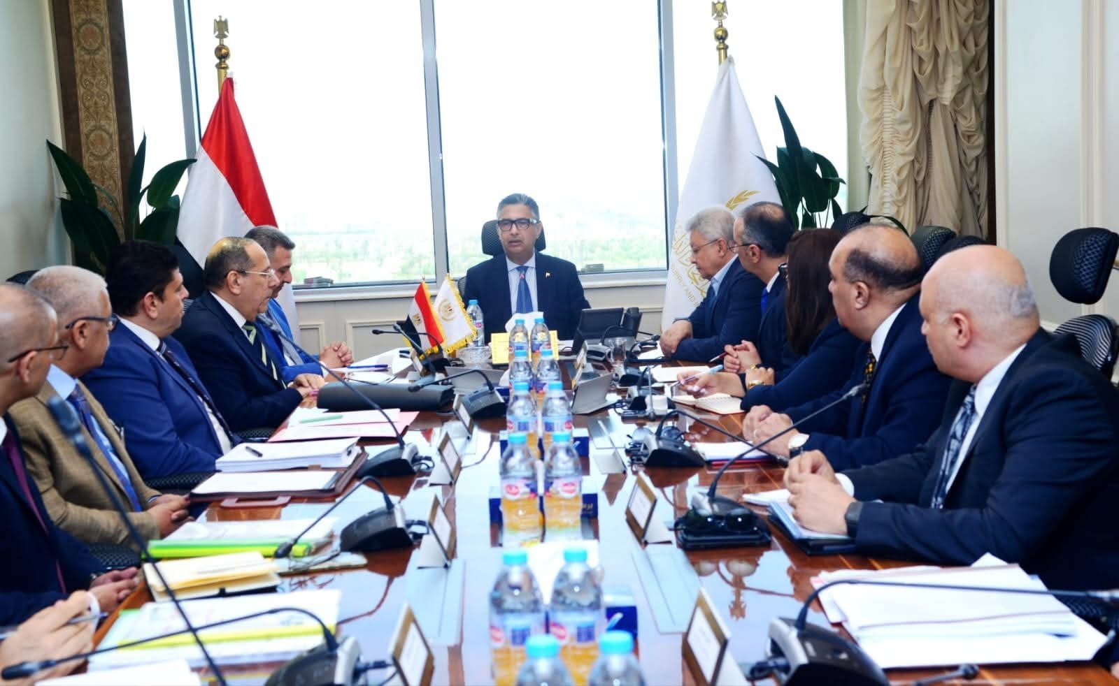وزير التموين يعقد اجتماعًا مع الشركة “القابضة للصناعات الغذائية” لمتابعة الموقف التنفيذي للمخزون الاستراتيجي من السلع الأساسية وضمان توافرها وانتظام التوزيع
