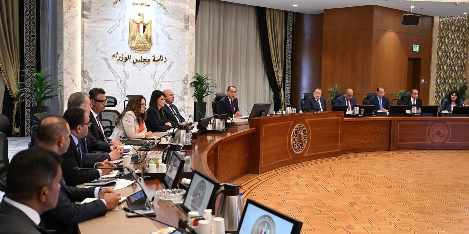 رئيس الوزراء يترأس الاجتماع الأول لـ”لجنة الأزمات” لمتابعة تداعيات العمليات العسكرية الإيرانية ـ الإسرائيلية