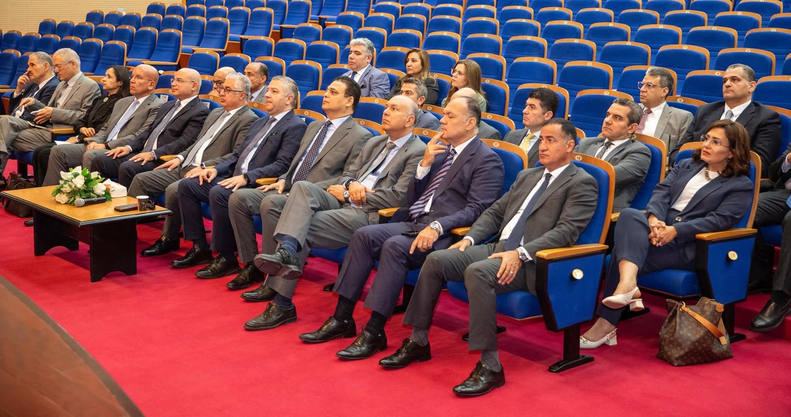 رئيس اقتصادية قناة السويس يلتقي 30 سفيرًا من رؤساء البعثات الدبلوماسية والقنصلية المصرية بالخارج