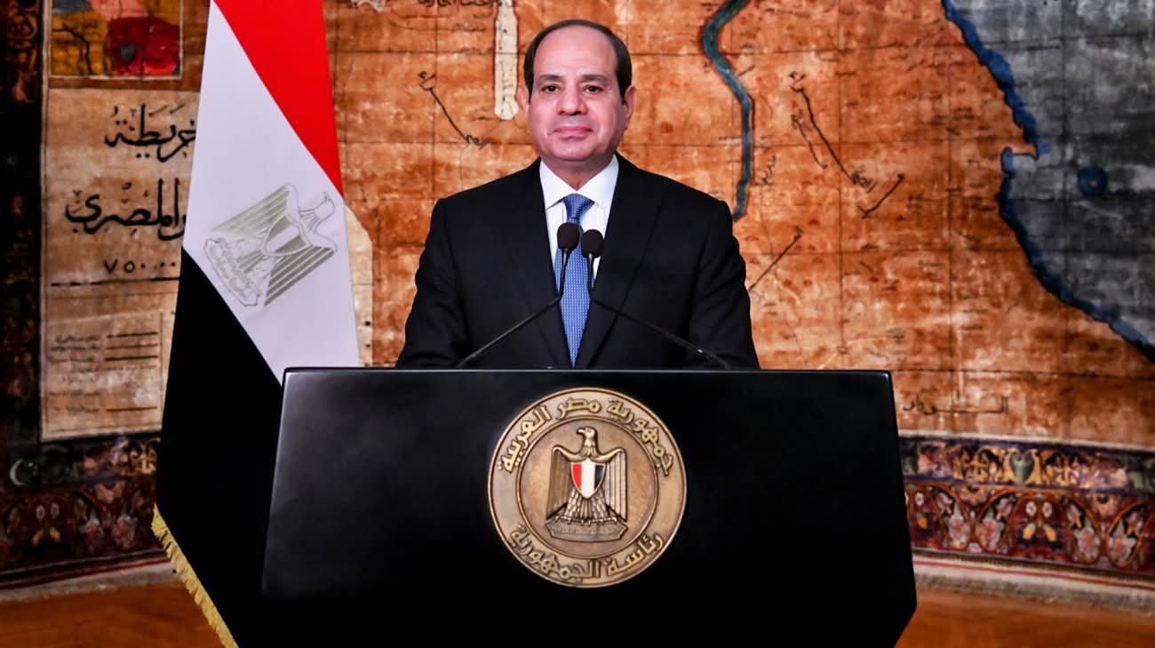 محافظ سوهاج يهنئ الرئيس” السيسي ” بالذكرى الثانية عشرة لثورة 30 يونيو المجيدة