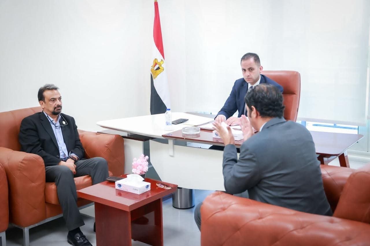 نائب وزير الصحة يترأس اجتماعًا بمستشفى العلمين لبحث جاهزيته لتقديم خدمات السياحة العلاجية