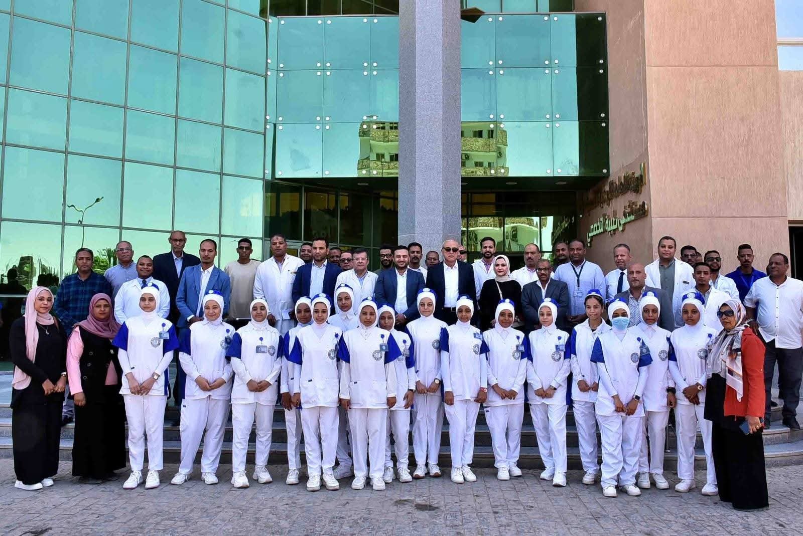 محافظ الأقصر يتفقد مستشفى طيبة التخصصي ويوجه بضم أرض مجاورة لتوسعة الخدمات الطبية