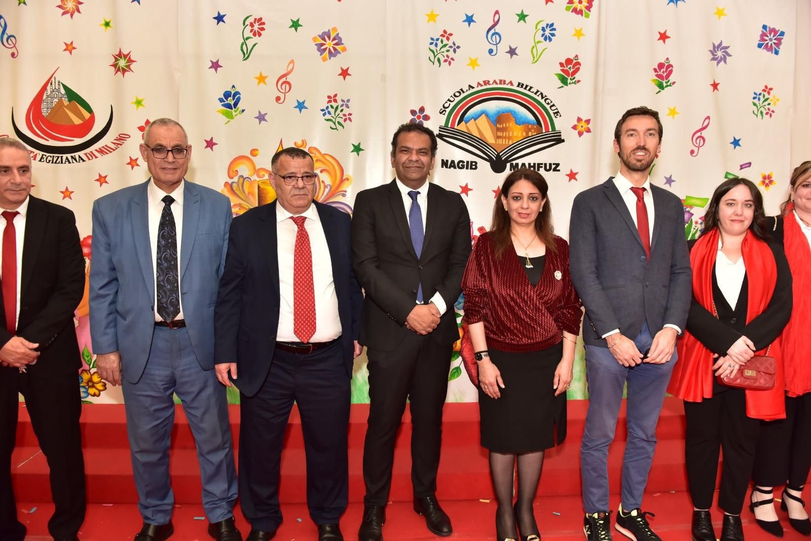 حضور ايطالى مشرف في حفل مدرسة نجيب محفوظ