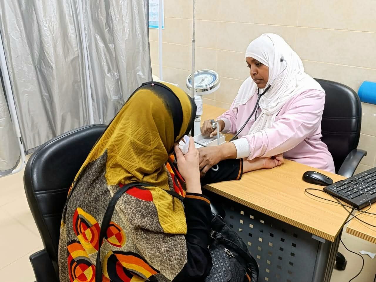 رئيس هيئة الرعاية الصحية يعلن بدء التشغيل الرسمي لمنظومة التأمين الصحي الشامل بمحافظة أسوان