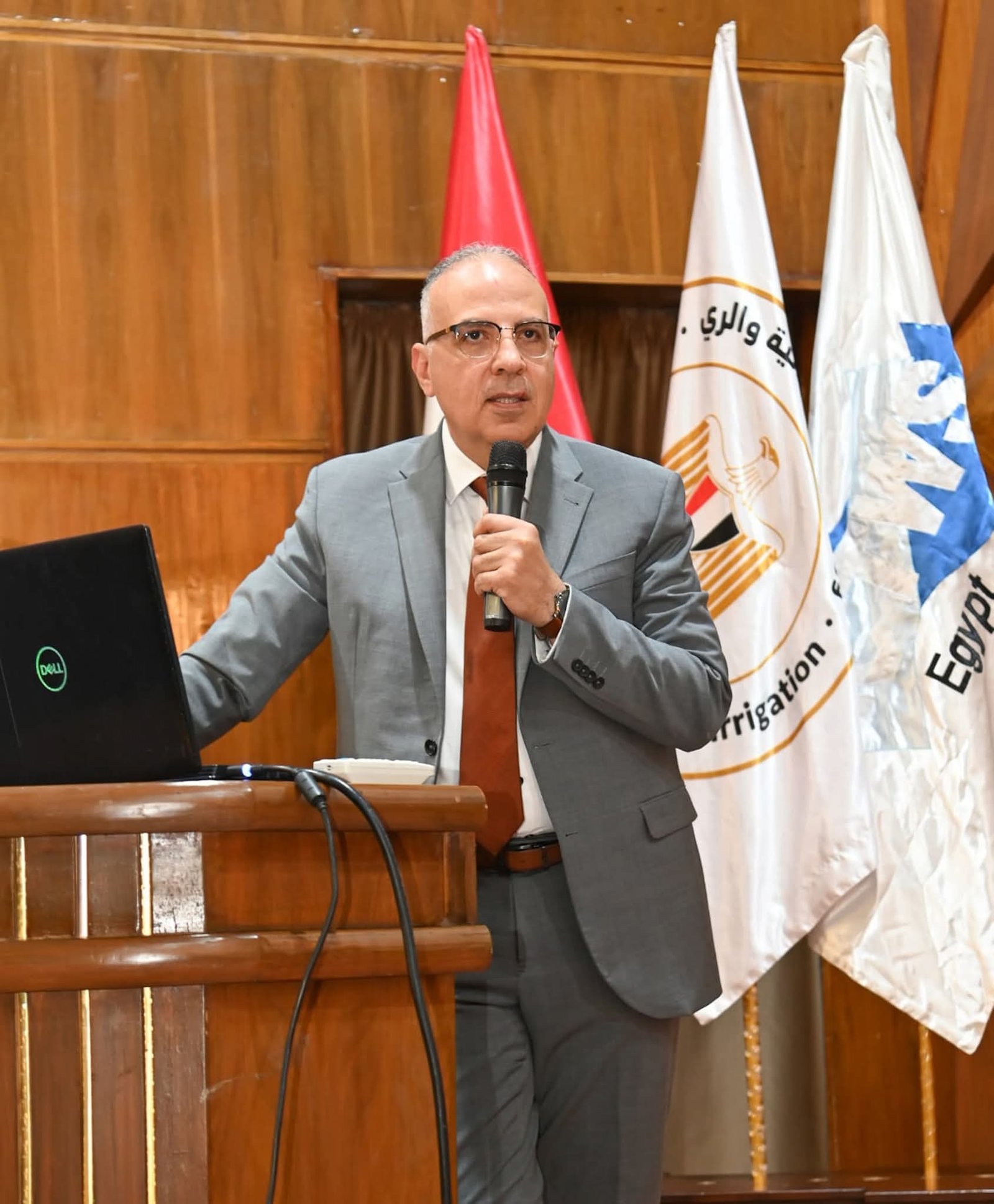 وزير الري يشهد فعاليات ورشة عمل “مشروع تأهيل المنشآت المائية