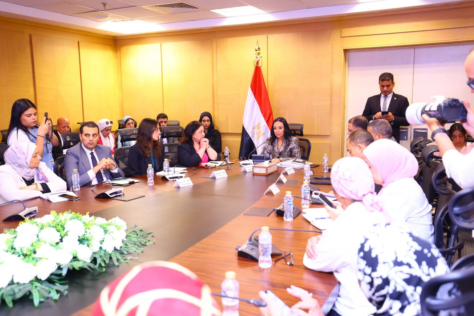 وزيرة التضامن الاجتماعي تعقد اجتماعها الدوري مع مندوبي الصحف والمواقع الإلكترونية الإخبارية