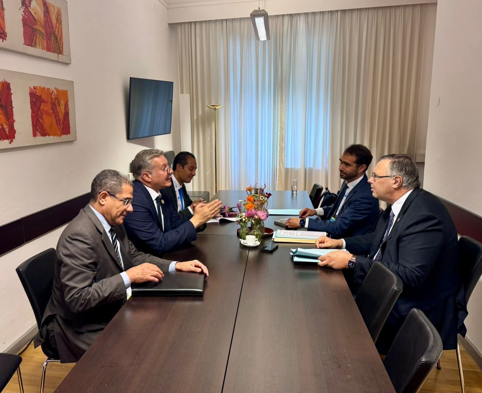 وزير البترول يبحث زيادة معدلات الإنتاج  بالبحر المتوسط بين شركة توتال إنيرجيز وشركتي إيني