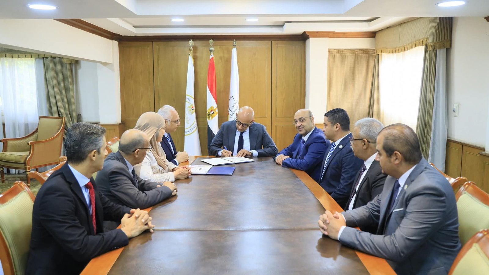 وزير التربية والتعليم يعتمد نتيجة الدبلومات الفنية الدور الأول ٢٠٢٥ بنسبة نجاح ٤٧%