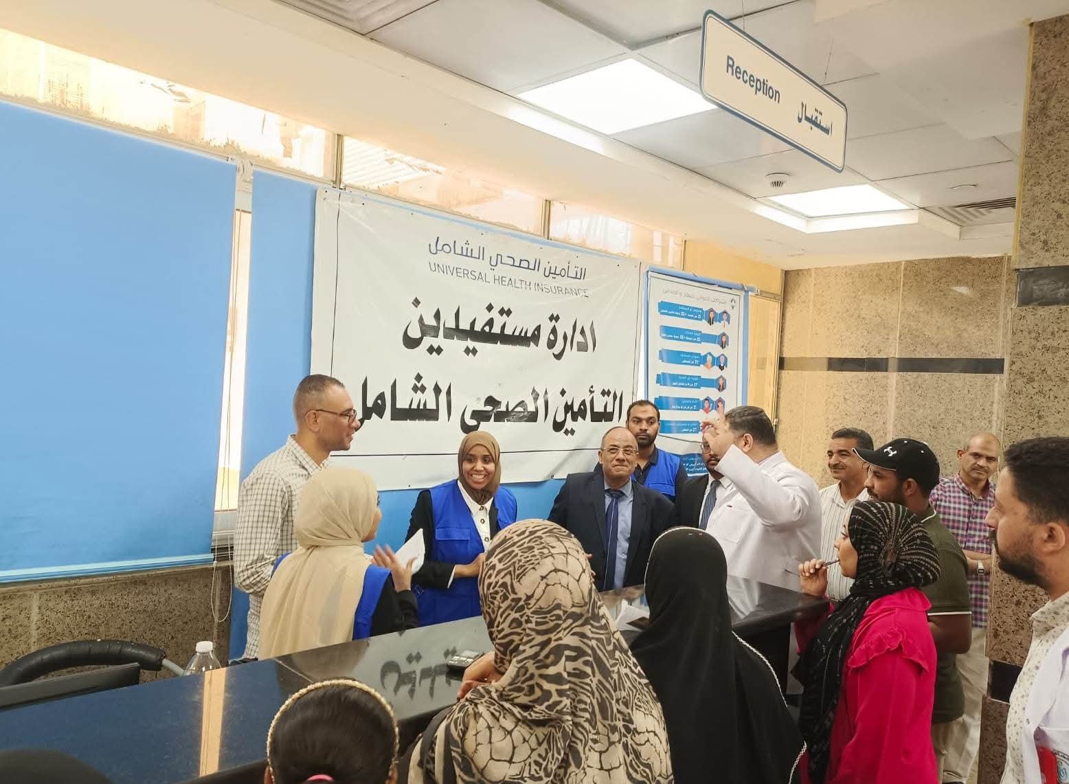 محافظ أسوان يتابع إنتظام تشغيل منظومة التأمين الصحى الشامل بالصروح الطبية