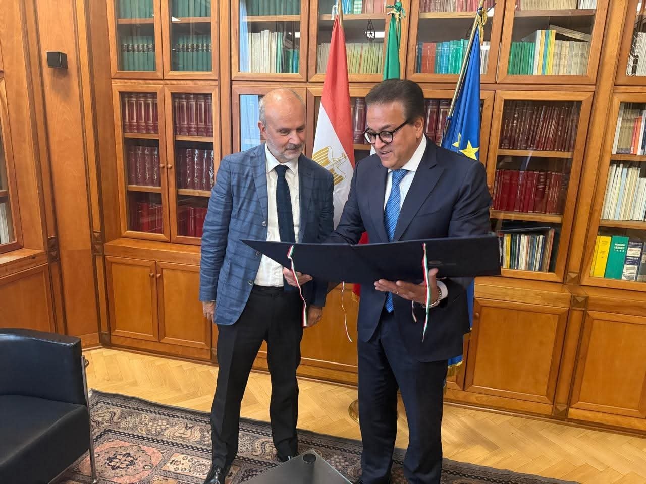 وزير الصحة يلتقي وزير الصحة الإيطالي لمناقشة تعزيز التعاون الثنائي في عدد من المجالات الصحية ذات الاهتمام المشترك‎
