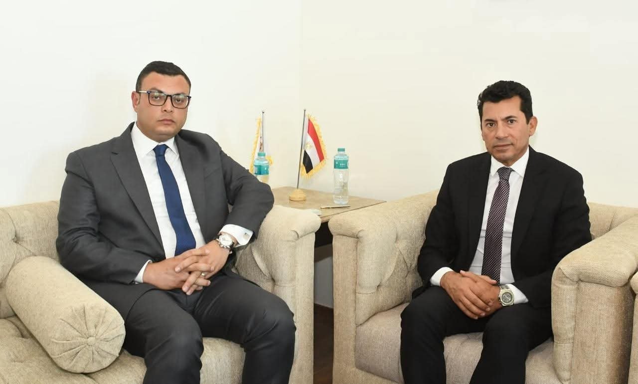 وزيرا الإسكان والشباب والرياضة يتابعان ملفات العمل وأوجه التعاون المشترك