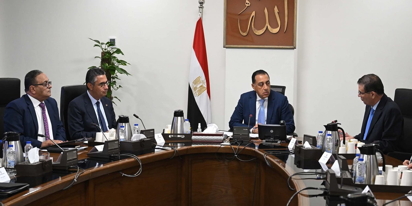 رئيس الوزراء يستعرض موقف توافر الأسمدة الزراعية ومنظومة حوكمة تداولها