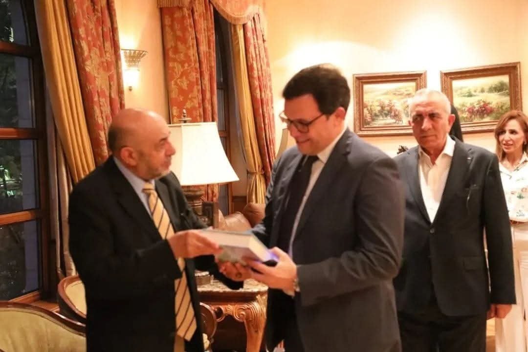 وزير الثقافة يبدأ زيارته للأردن بلقاء عدد من وزراء الثقافة الأردنيين ويشيد بعمق التعاون بين البلدين