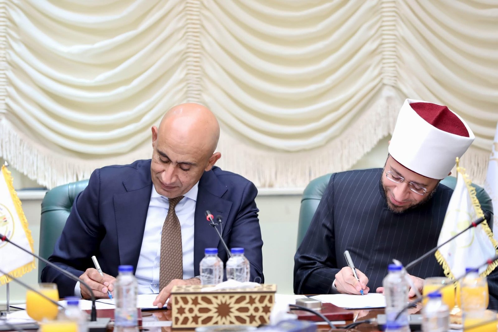 وزيرا الأوقاف والتربية والتعليم يوقعان بروتوكول تعاون لإطلاق حضانات تعليمية بالمساجد