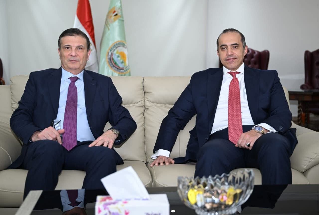 وزير الزراعة يستقبل وزير الشئون النيابية والقانونية لمناقشة التعديلات المرتقبة لقانون التعاونيات الزراعية