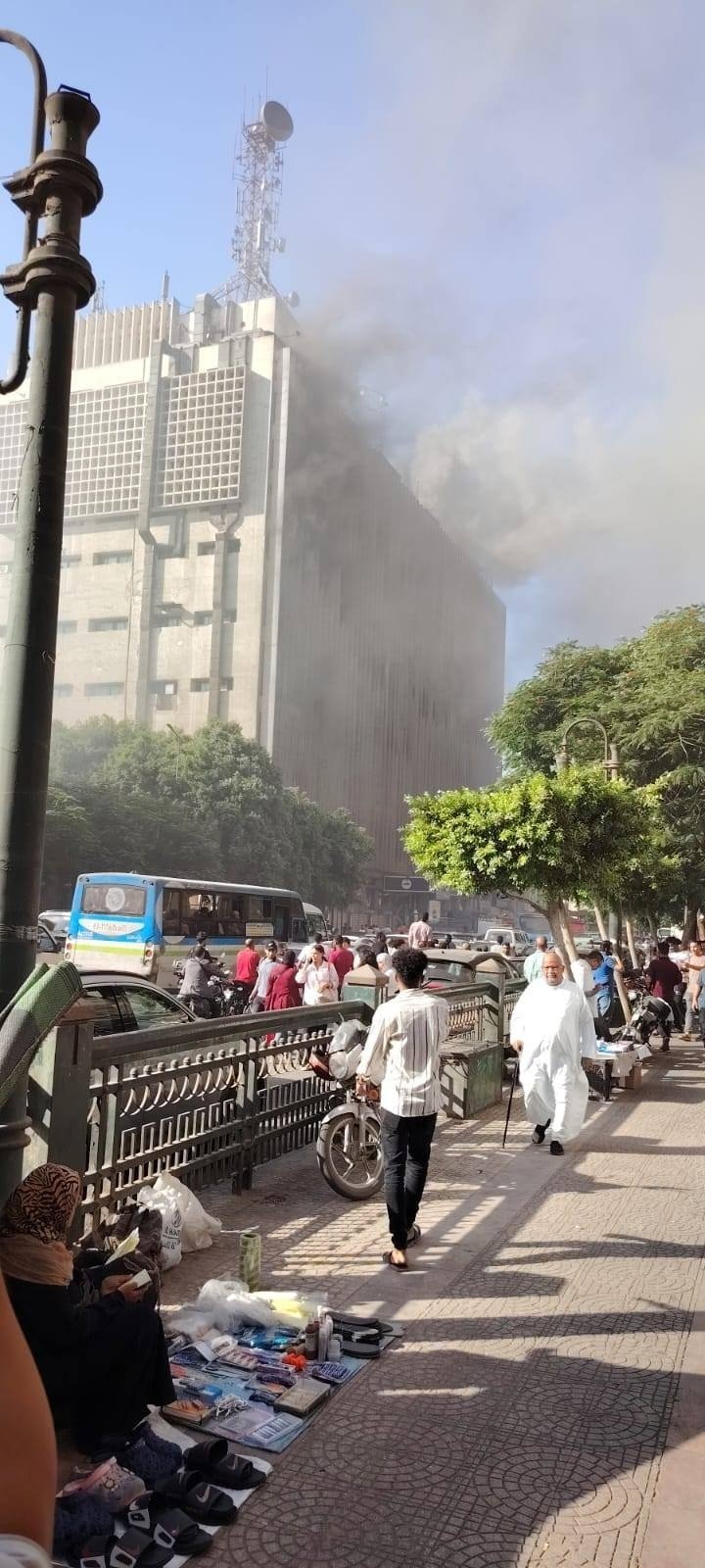 اصابة 7 أشخاص فى حريق سنترال رمسيس و10 سيارات تكافح الحريق