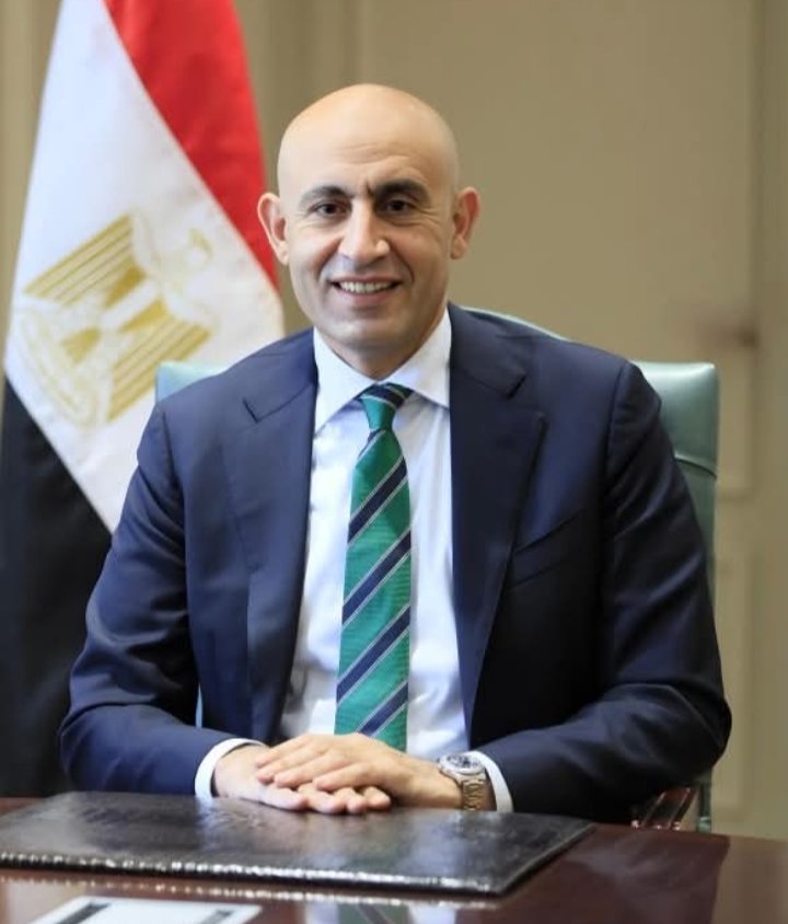 وزير التربية والتعليم يعتمد جداول امتحانات الدبلومات الفنية الدور الثانى للعام الدراسى 2024 / 2025