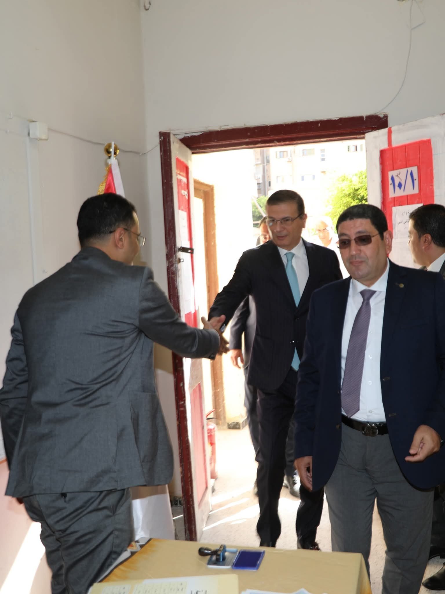 وزير التموين والتجارة الداخلية يُدلي بصوته في انتخابات مجلس الشيوخ