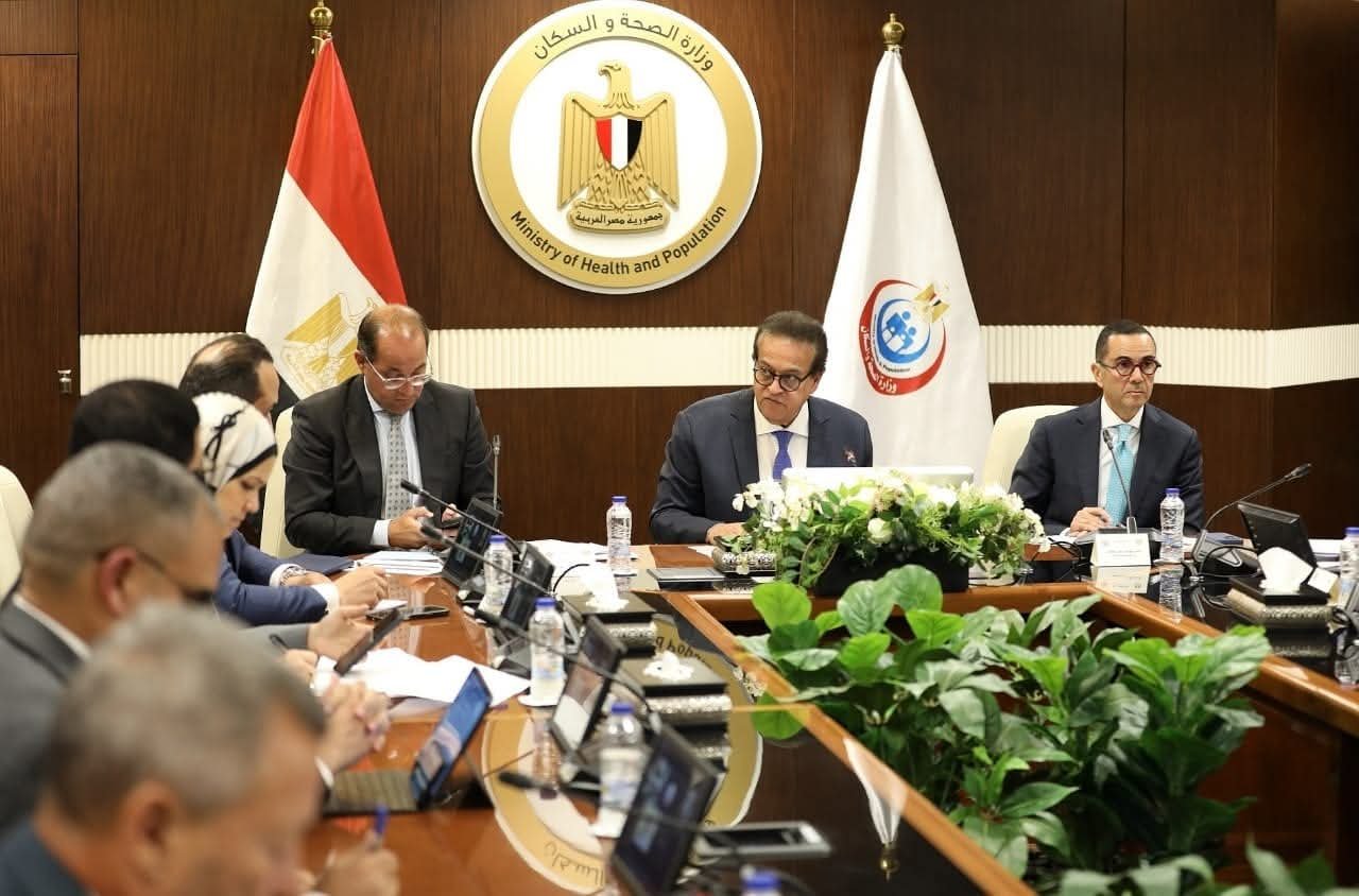وزير الصحة يترأس اجتماعًا لمتابعة موقف ملف المساهمة التكافلية بمنظومة التأمين الصحي الشامل