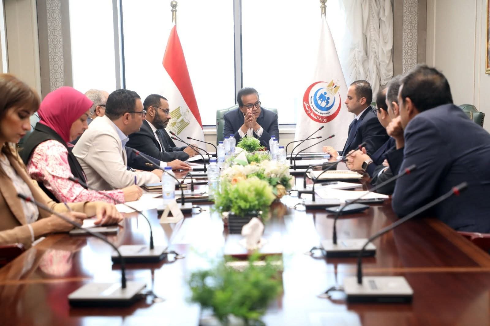 وزير الصحة يعقد اجتماعًا لمتابعة توافر مخزون آمن من الأدوية بجميع المنشآت الطبية التابعة للوزارة