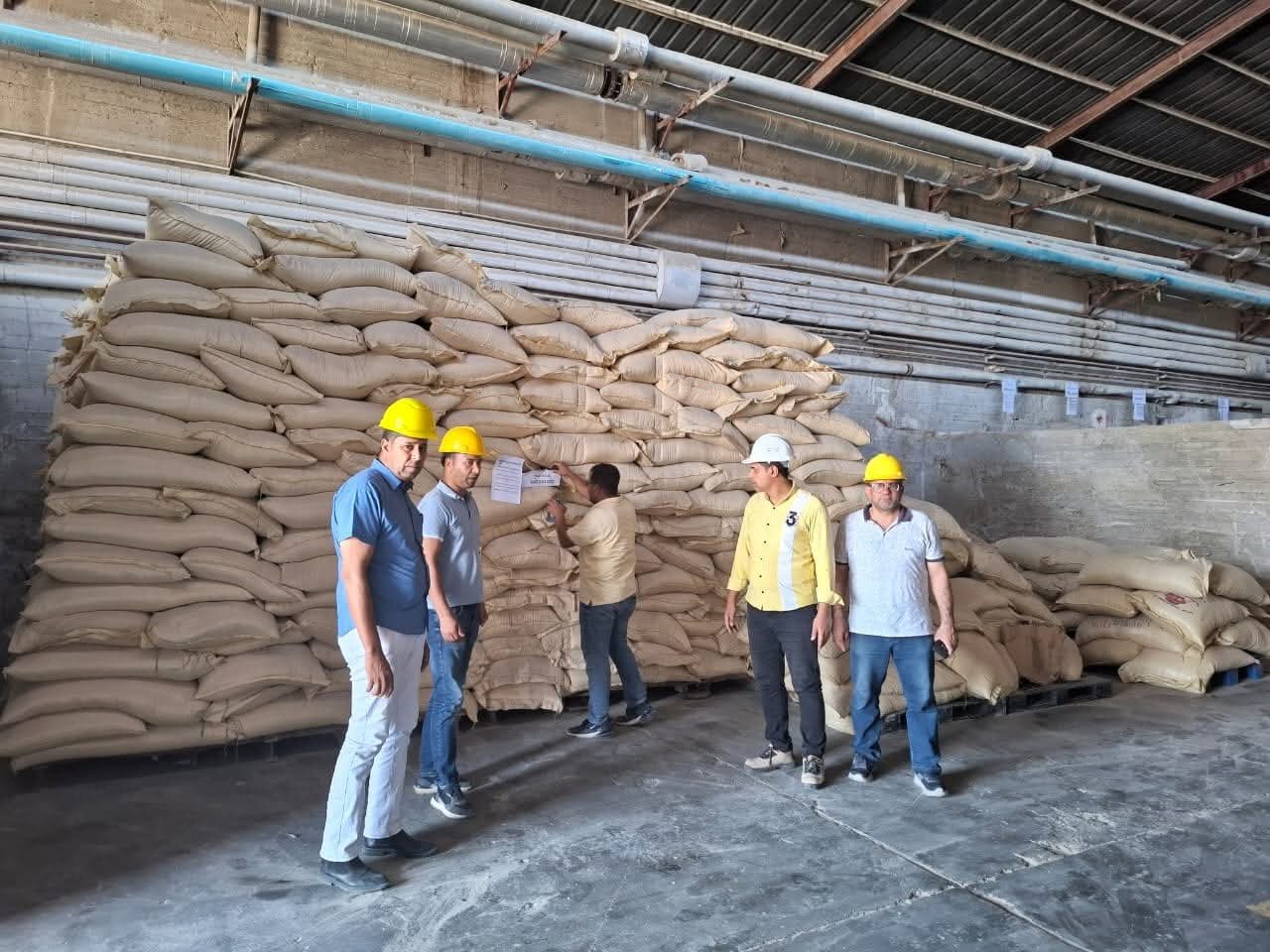 بتعليمات من وزير الزراعة.. 35 لجنة على مستوى الجمهورية للتفتيش على مخازن الأعلاف وخاماتها.. وإجراءات صارمة ضد المخالفين