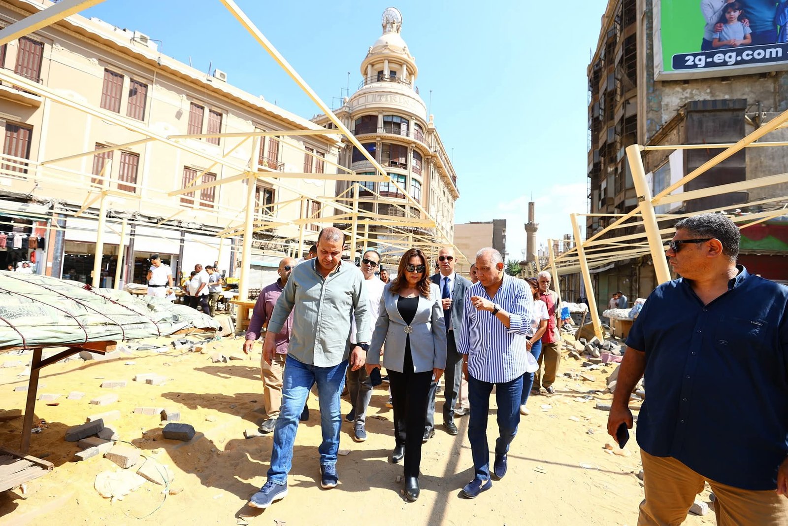 وزيرة التنمية المحلية تتفقد أعمال تنفيذ المرحلة الأولى من تطوير سوق العتبة بالقاهرة بتكلفة ٣٨ مليون جنيه من الخطة الاستثمارية للوزارة