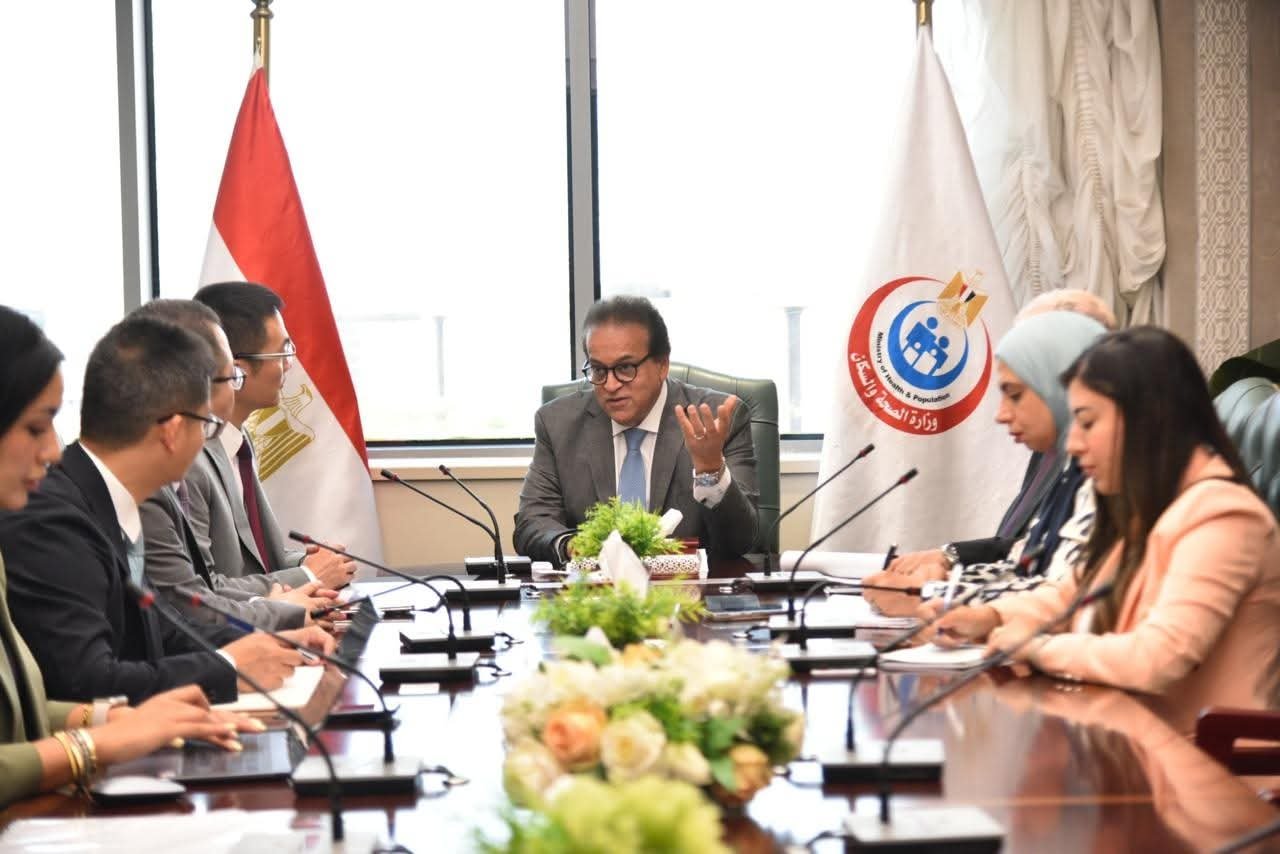 وزير الصحة يبحث مع رئيس «هواوي» العالمية تعزيز التعاون في الذكاء الاصطناعي والتحول الرقمي
