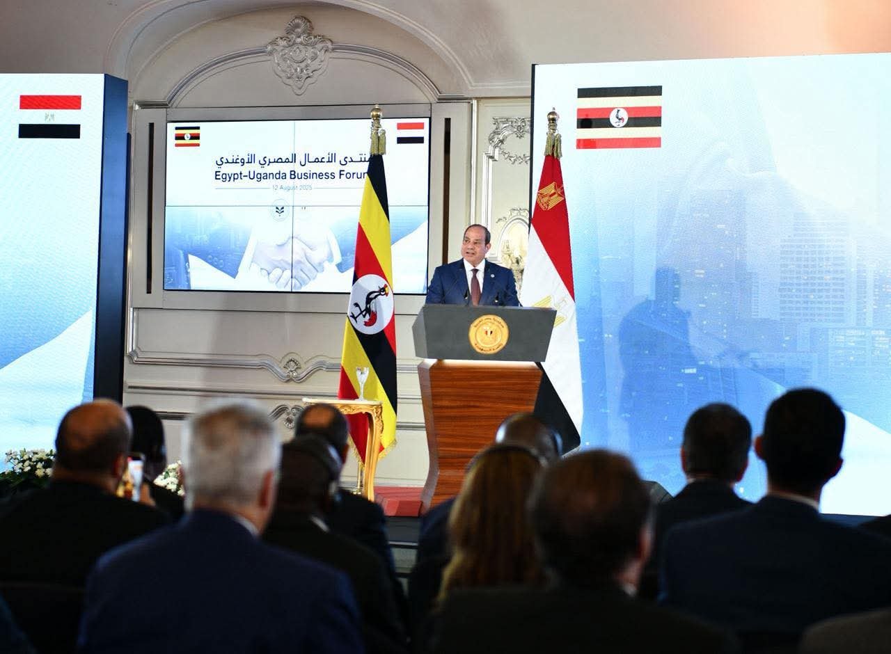 “السيسي يفتتح منتدى رجال الأعمال المصري الأوغندي ويؤكد على تعزيز التعاون الاقتصادي بين البلدين”