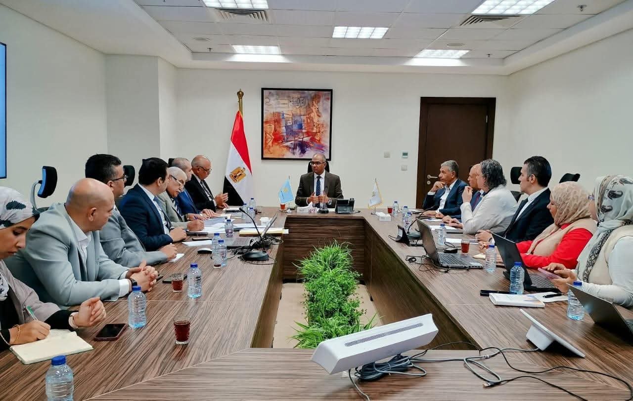 نائب وزير الإسكان يترأس اجتماع اللجنة التوجيهية لمشروع “المساندة الفنية التحضيرية لإدارة الحمأة في مصر