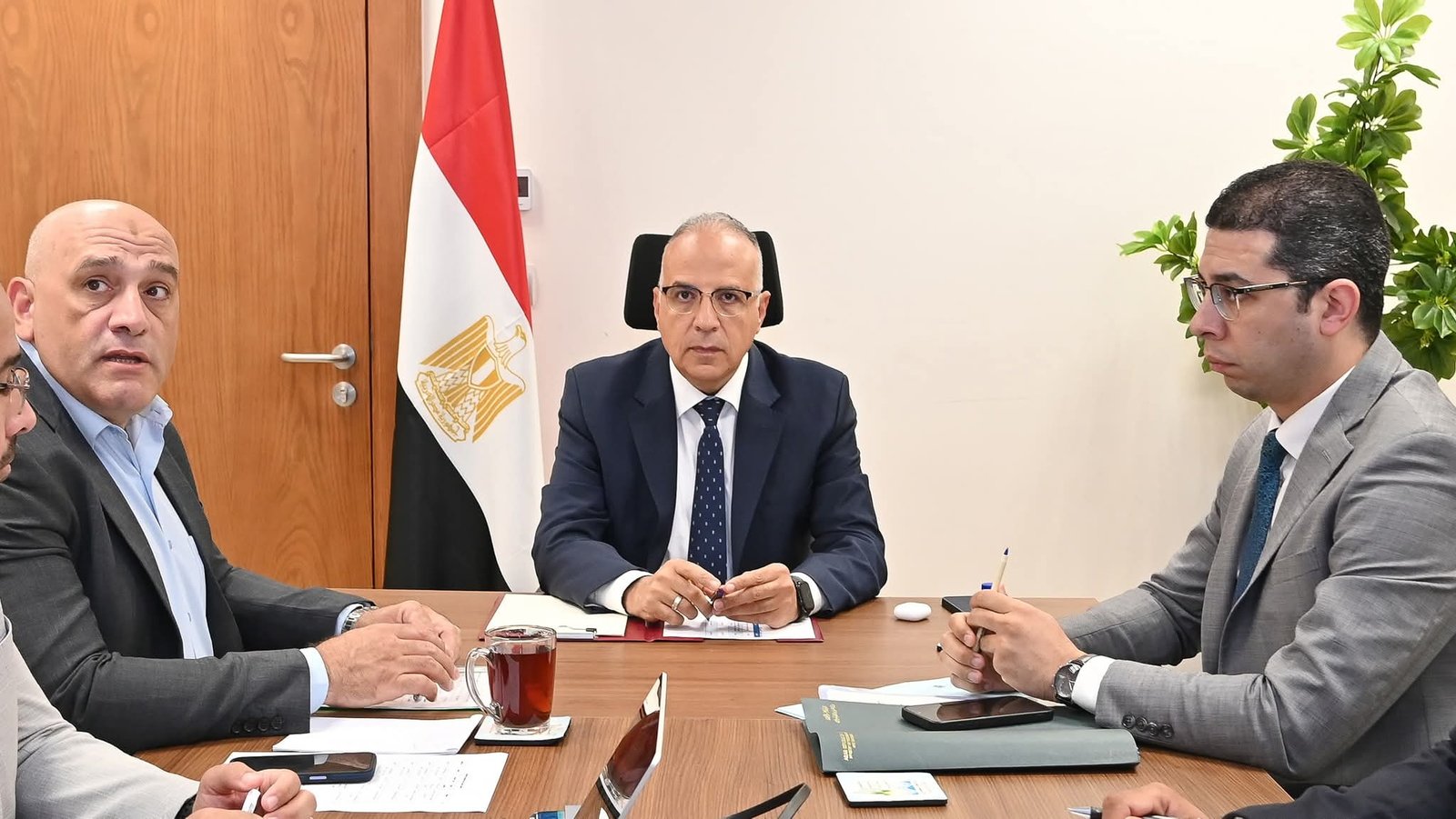 وزير الري يتابع أعمال التطوير الجارية بعدد من ملفات العمل بالوزارة تحت مظلة الجيل الثاني لمنظومة الري 2.0