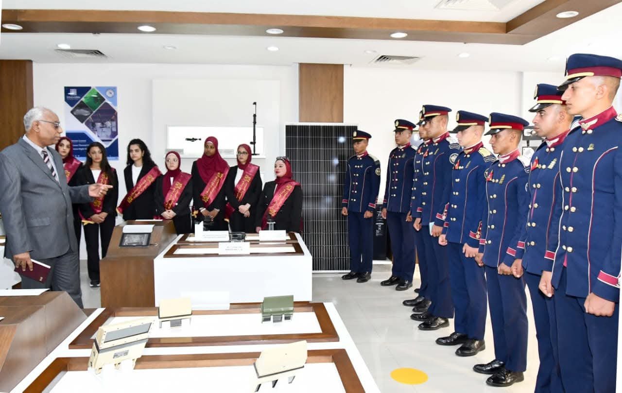 زيارة لوفد من الإعلاميين وطلبة الأكاديمية العسكرية المصرية وطلبة الجامعات  للشركة العربية العالمية للبصريات
