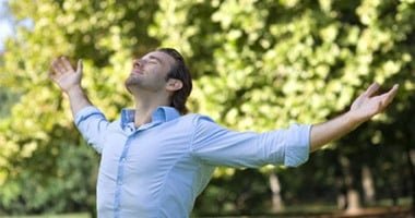 9 عادات صباحية ينصح بها الأطباء لتحسين الصحة