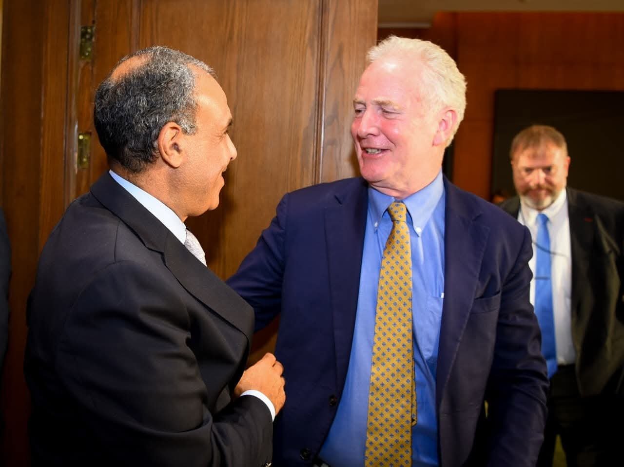 وزير الخارجية يستقبل السيناتور “كريس فان هولن” والسيناتور “جيف ميركلي” عضوي مجلس الشيوخ الأمريكي