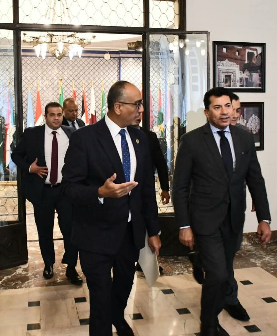 بحضور رئيس المجلس الأعلى للشباب والرياضة الفلسطيني .. وزير الشباب والرياضة المصري يلتقي الأمين العام لجامعة الدول العربية دعماً للعمل العربي المشترك