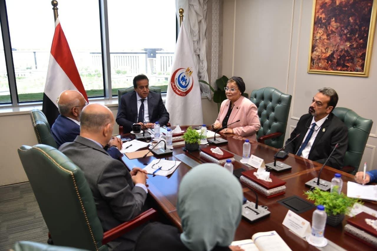 وزير الصحة والسكان يستقبل المدير التنفيذي لمصر بمجموعة البنك الدولي لبحث عدداً من الملفات المشتركة